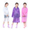 ODM bohemio 100% del estilo de EVA Rain Poncho For Kids disponible con la capilla